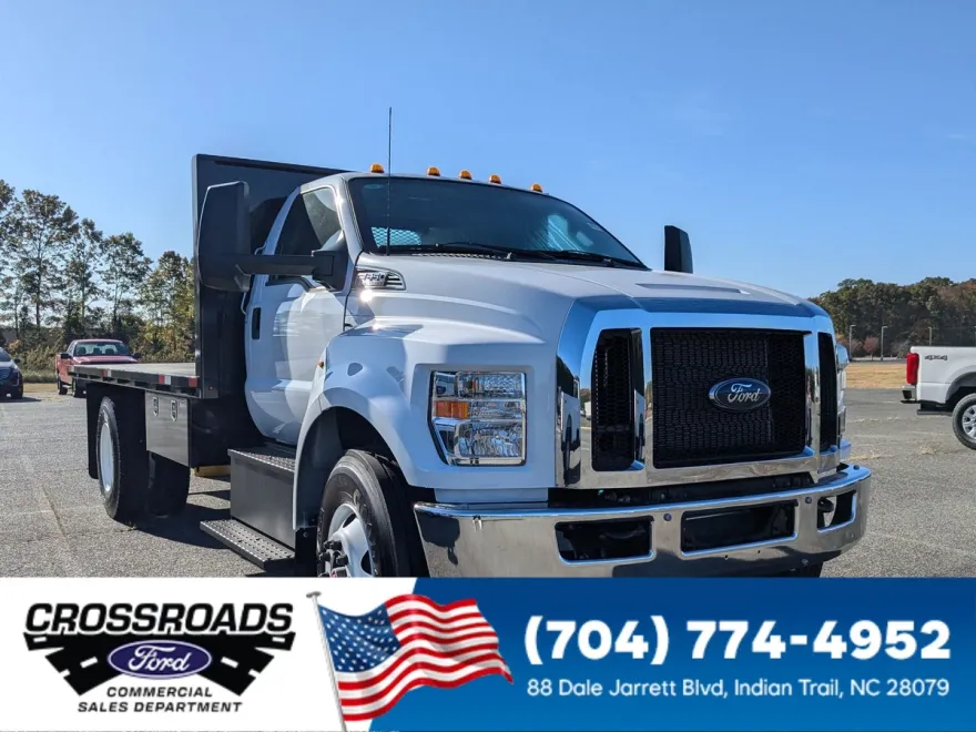2025 Ford F-650 photo 1