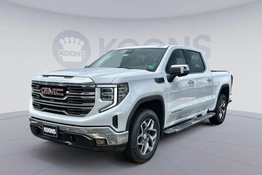 2025 Gmc Sierra SLT photo 1