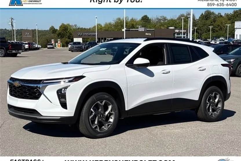 2026 Chevrolet Trax LT photo 1