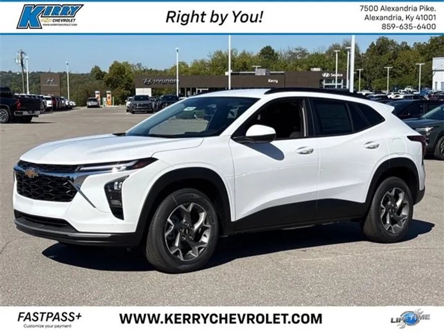 2026 Chevrolet Trax LT photo 1