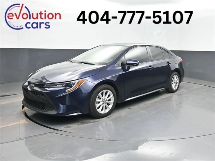 2022 Toyota Corolla LE photo 1