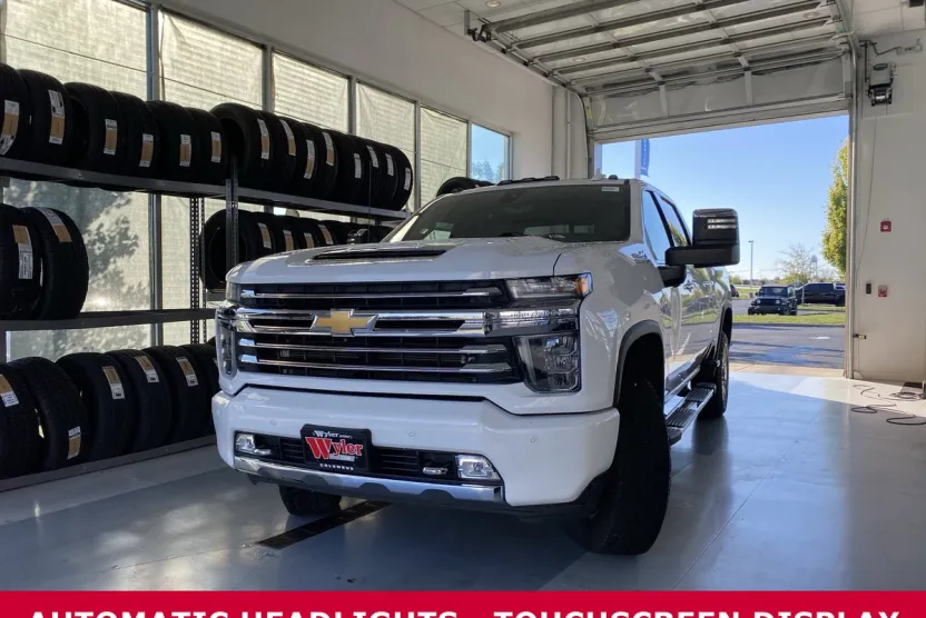 2020 Chevrolet Silverado 3500HD High Country photo 1