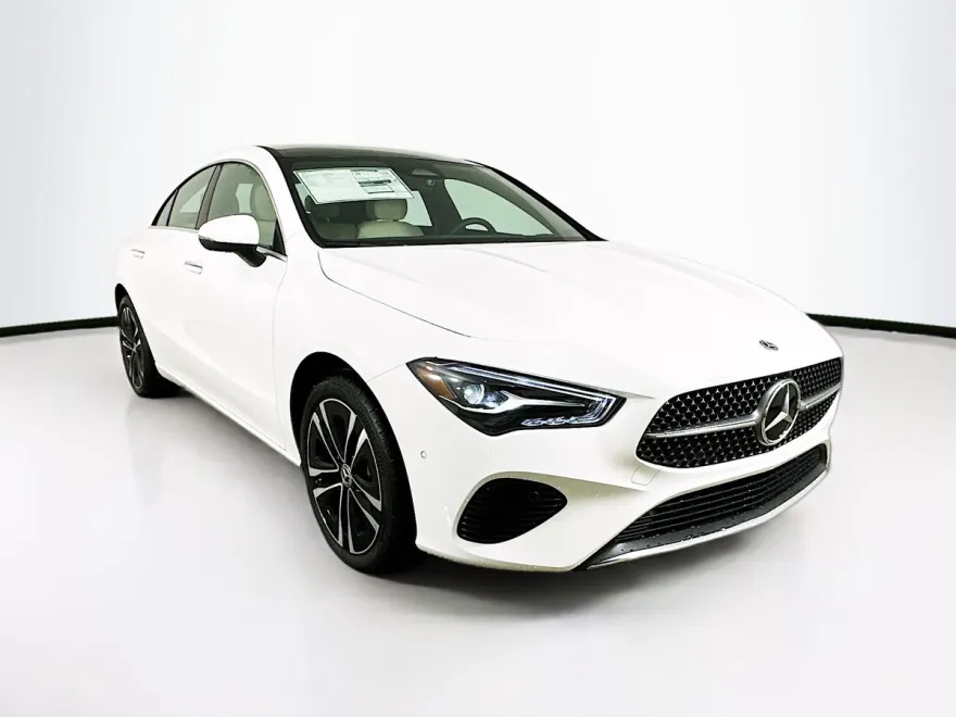 2025 Mercedes Benz CLA 250 4MATIC photo 1
