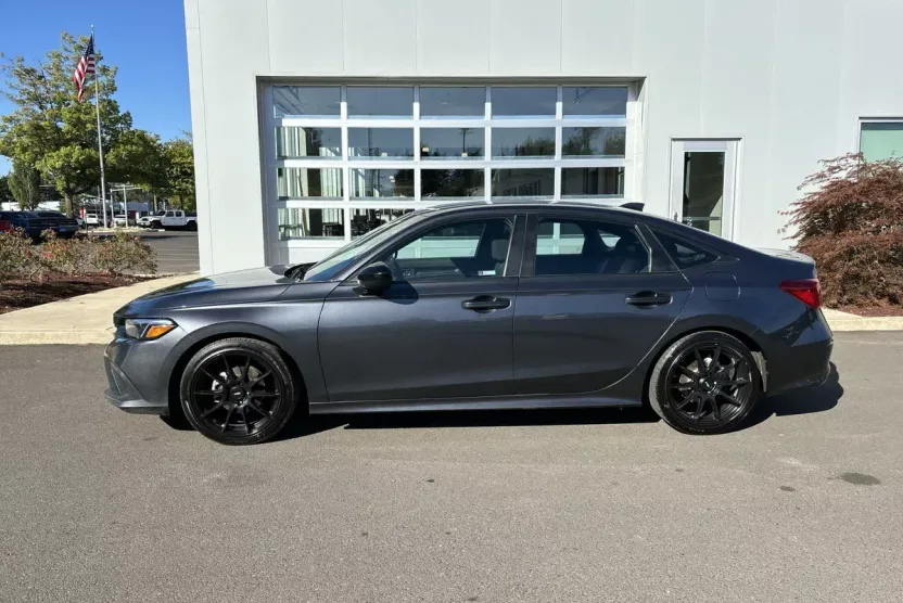 2022 Honda Civic Sport photo 1