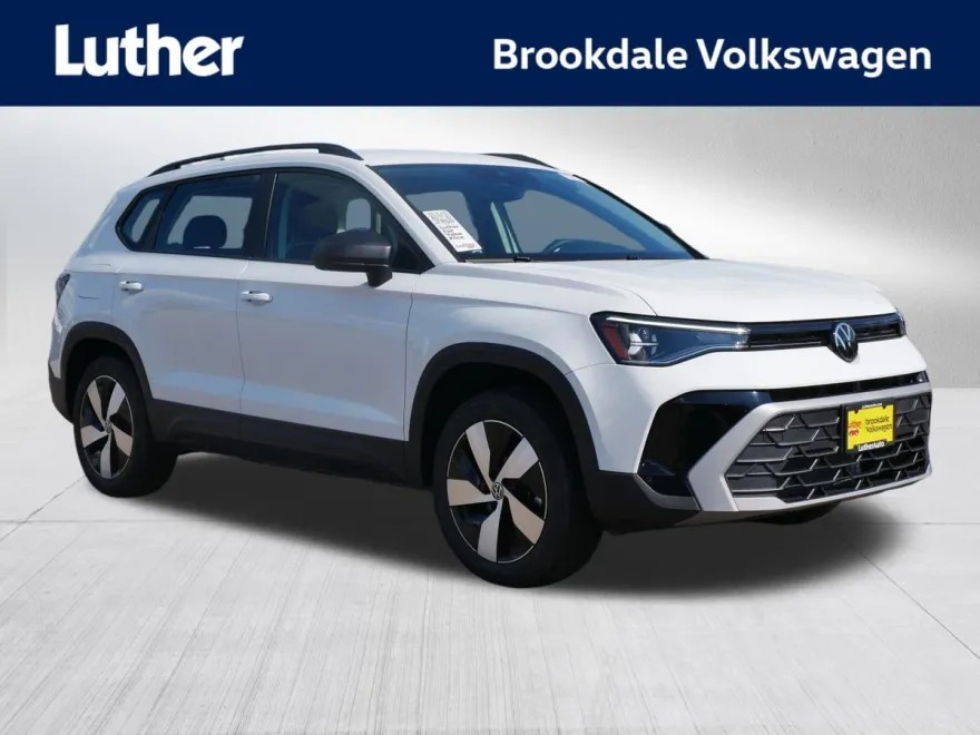 2025 Volkswagen Taos S photo 1