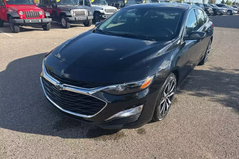 2024 Chevrolet Malibu RS photo 1