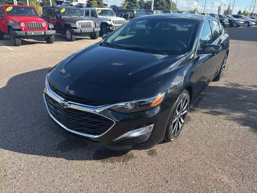 2024 Chevrolet Malibu RS photo 1