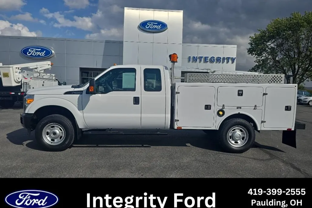 2016 Ford F-350 XL photo 1