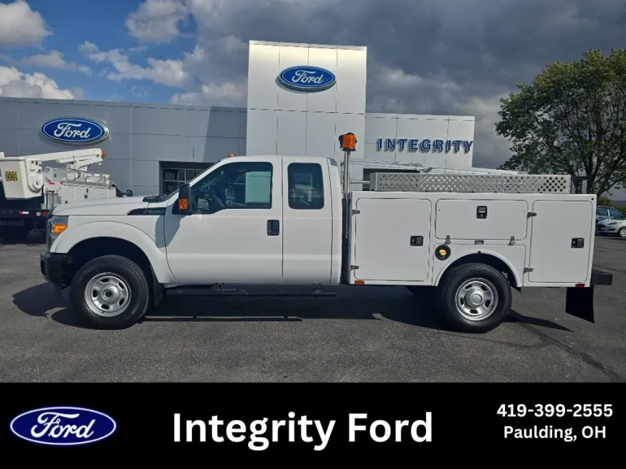 2016 Ford F-350 XL photo 1