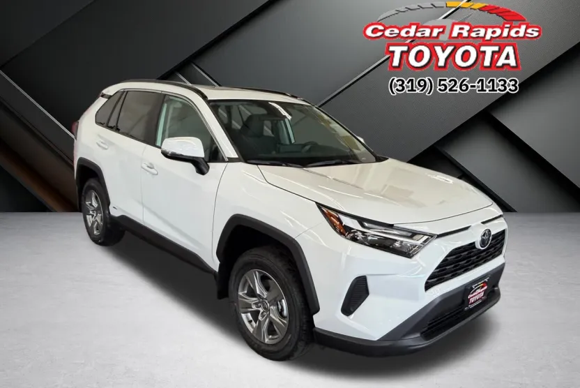 2025 Toyota RAV4 Hybrid XLE photo 1