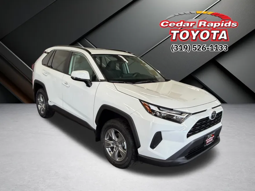 2025 Toyota RAV4 Hybrid XLE photo 1