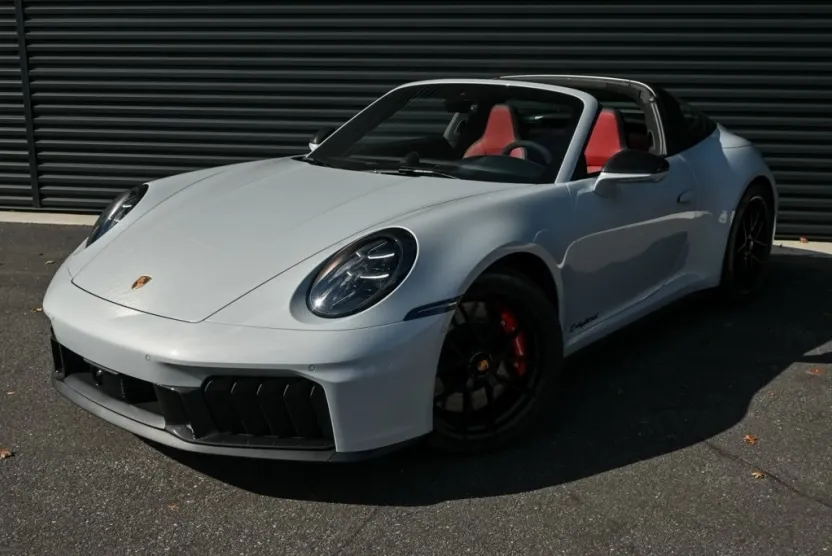 2025 Porsche 911 Targa 4 GTS photo 1