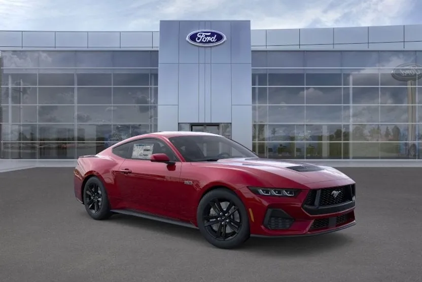 2025 Ford Mustang GT photo 1