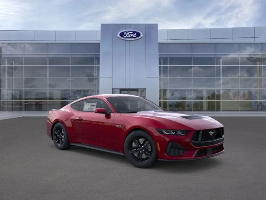 2025 Ford Mustang GT photo 1