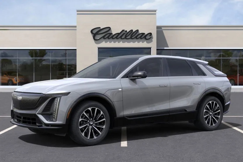 2025 Cadillac Lyriq Sport photo 1