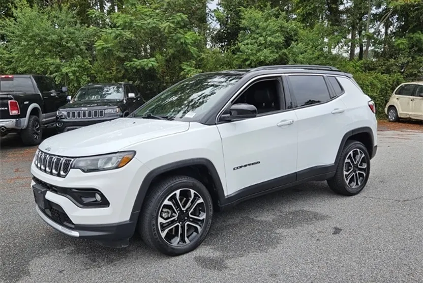 2024 Jeep Compass Limited photo 1
