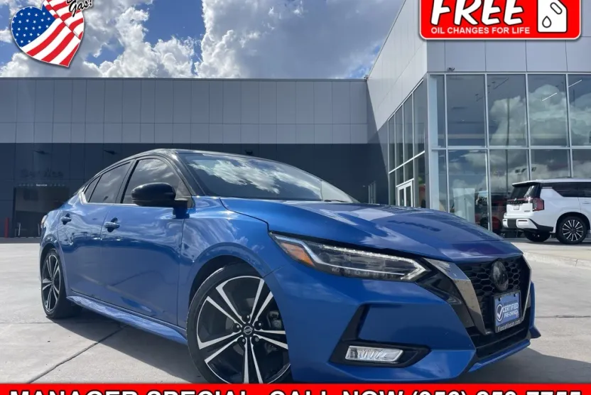 2022 Nissan Sentra SR photo 1