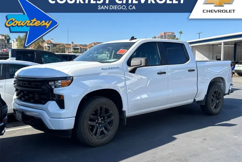 2022 Chevrolet Silverado 1500 Custom photo 1