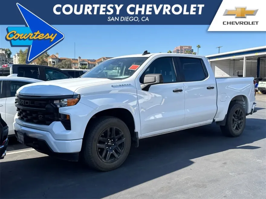 2022 Chevrolet Silverado 1500 Custom photo 1