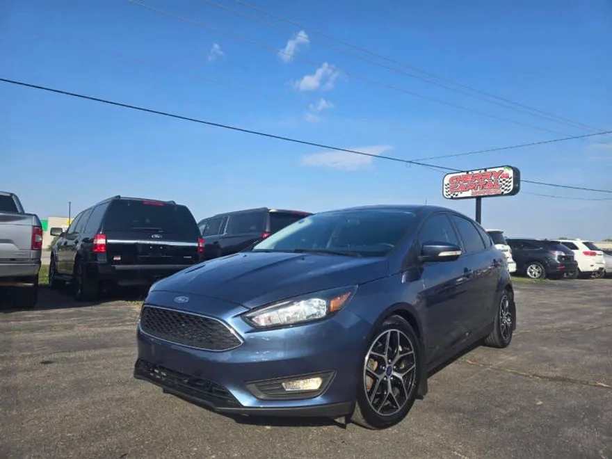 2018 Ford Focus SEL photo 1