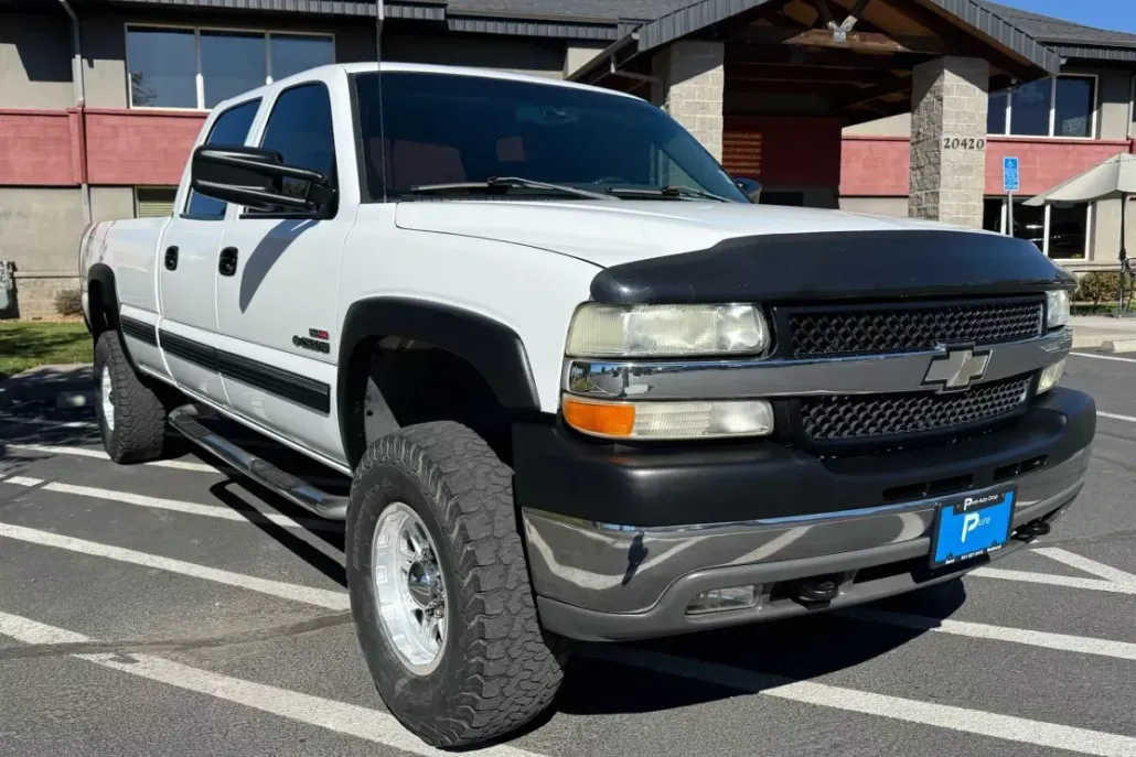 2002 Chevrolet Silverado 2500HD photo 1