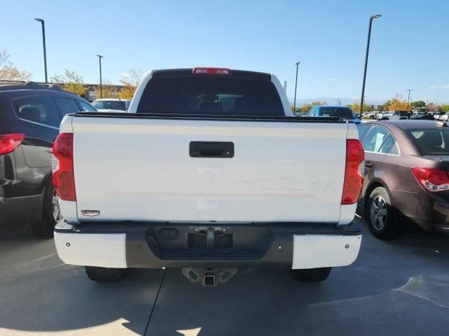 2016 Toyota Tundra Platinum photo 1