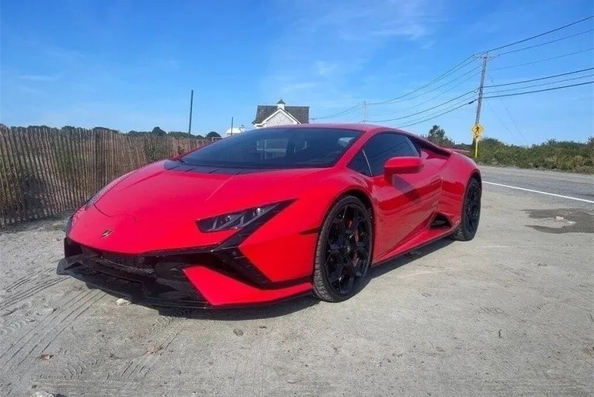 2023 Lamborghini Huracan Tecnica Base Coupe photo 1
