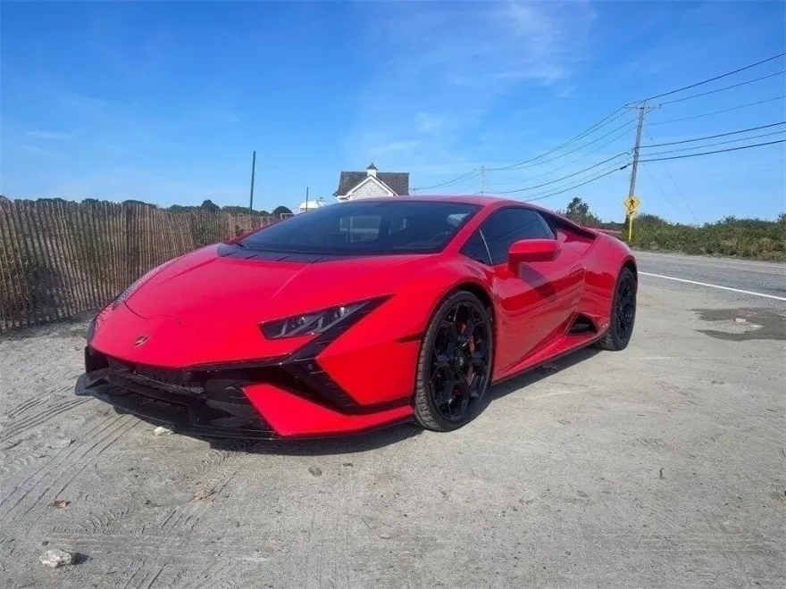 2023 Lamborghini Huracan Tecnica Base Coupe photo 1