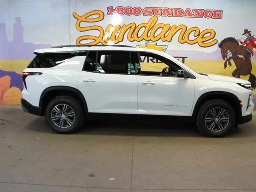 2026 Chevrolet Traverse photo 1