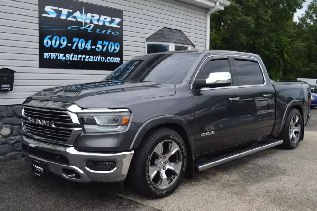 2019 Ram 1500 Laramie photo 1