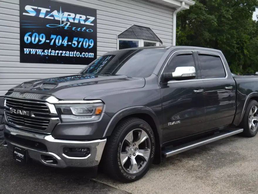 2019 Ram 1500 Laramie photo 1