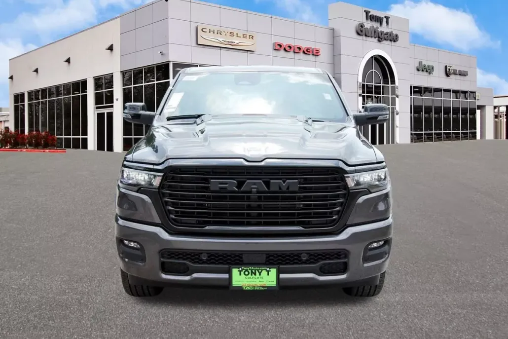 2025 Ram 1500 Laramie photo 1