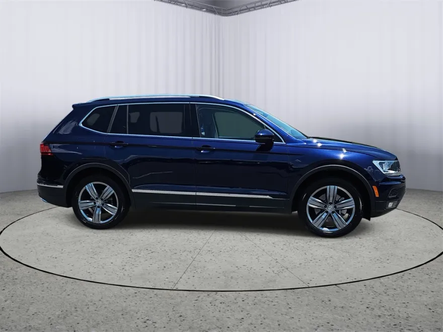 2021 Volkswagen Tiguan SEL photo 1