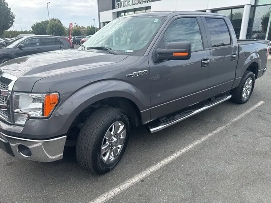 2013 Ford F-150 XLT photo 1