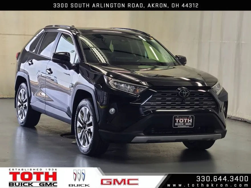 2019 Toyota RAV4 Limited photo 1