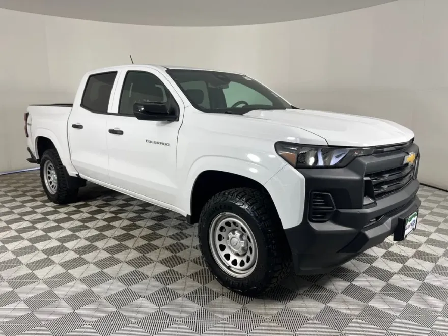2023 Chevrolet Colorado Work Truck photo 1