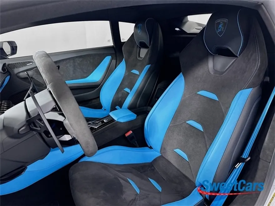 2023 Lamborghini Huracan Tecnica photo 11