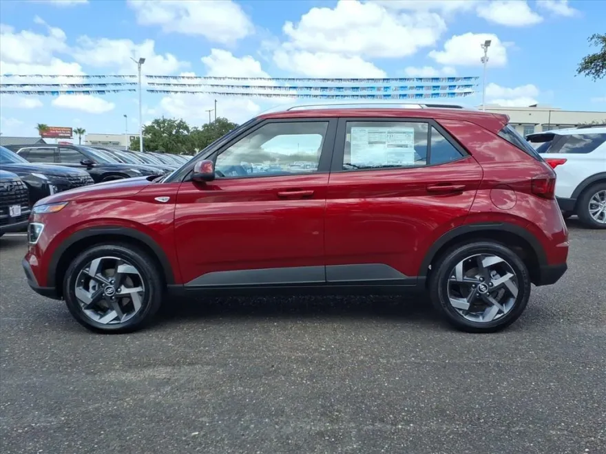 2025 Hyundai Venue Limited photo 1