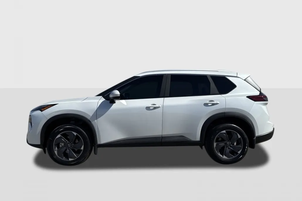 2026 Nissan Rogue SV photo 1