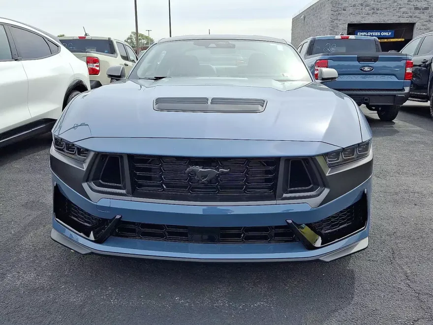 2025 Ford Mustang Dark Horse Premium photo 1