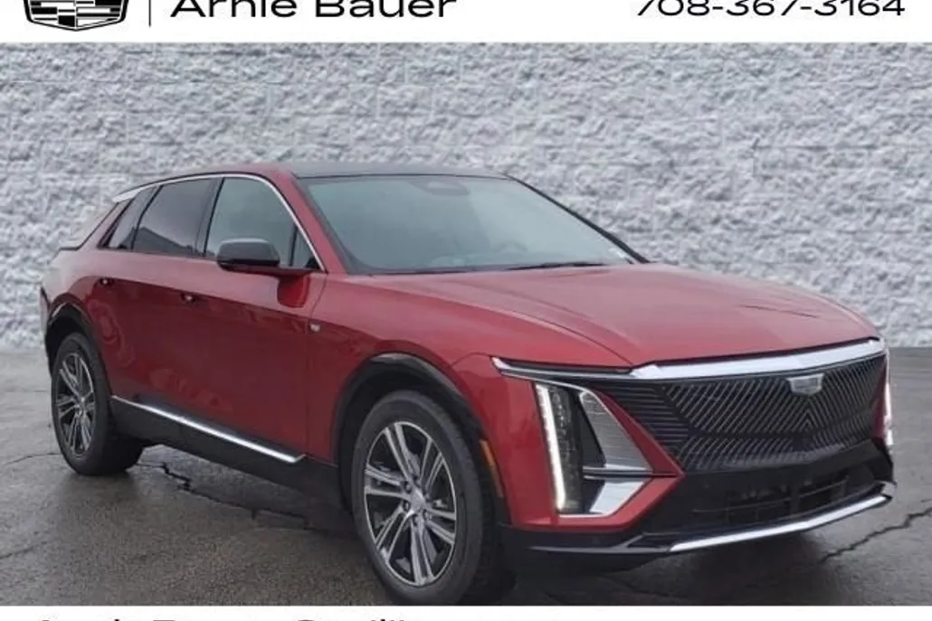 2025 Cadillac Lyriq Luxury photo 1