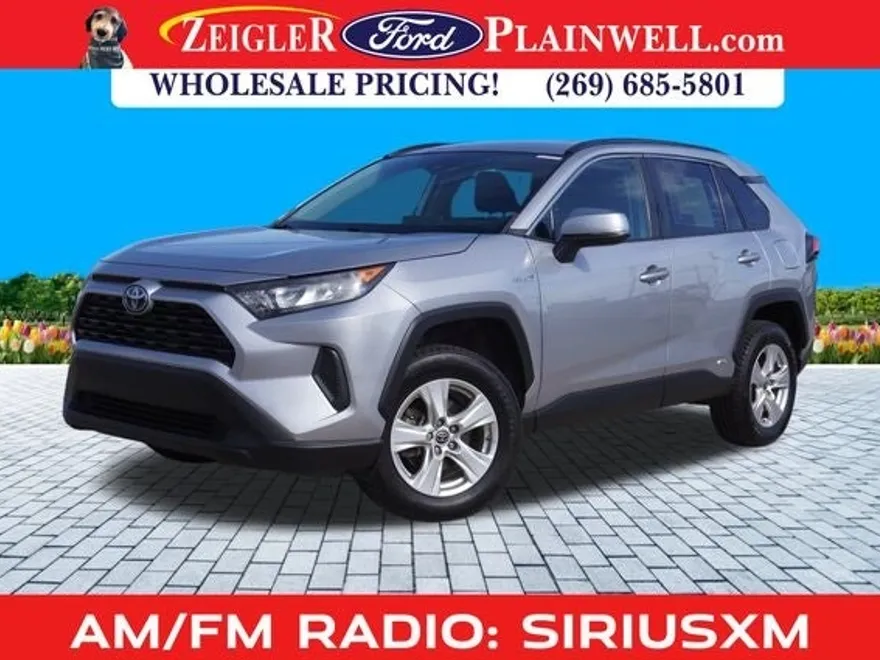 2021 Toyota RAV4 Hybrid LE photo 1