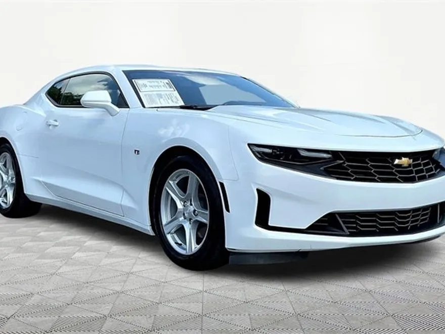 2021 Chevrolet Camaro 1LT photo 1