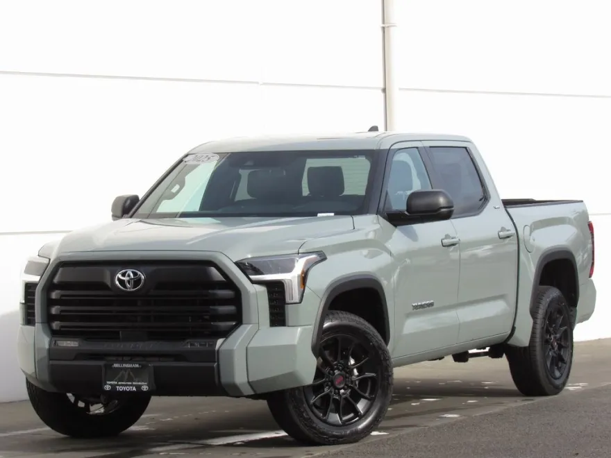 2025 Toyota Tundra SR5 photo 1