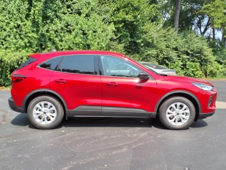 2025 Ford Escape Active photo 1