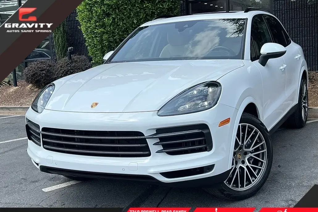 2023 Porsche Cayenne Platinum Edition photo 1