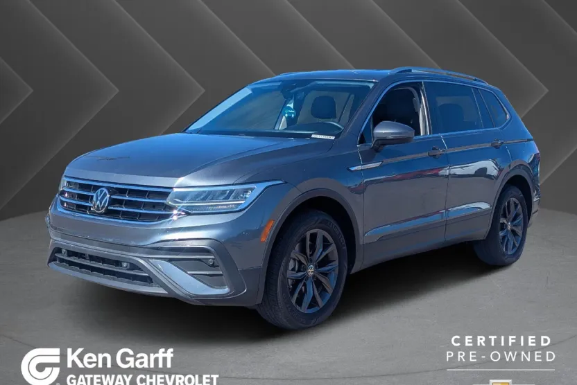2023 Volkswagen Tiguan SE photo 1