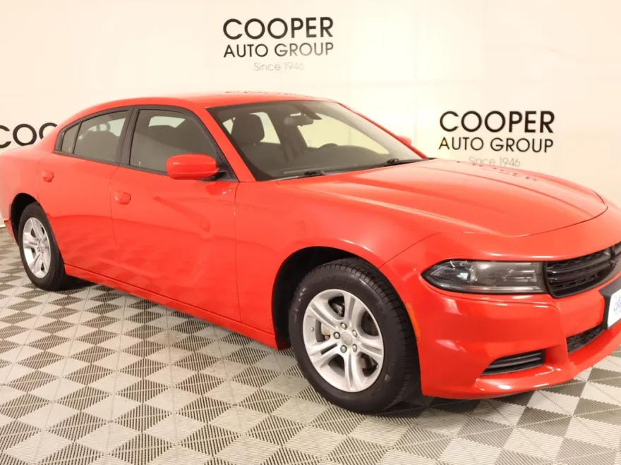 2022 Dodge Charger SXT photo 1