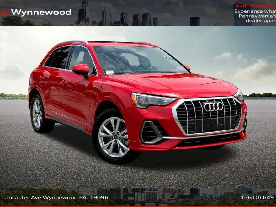 2022 Audi Q3 S line Premium photo 1