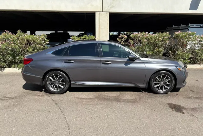 2022 Honda Accord EX-L photo 1